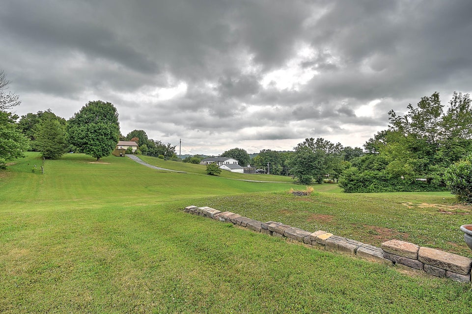 Photo #7: 201 Lincoln Drive