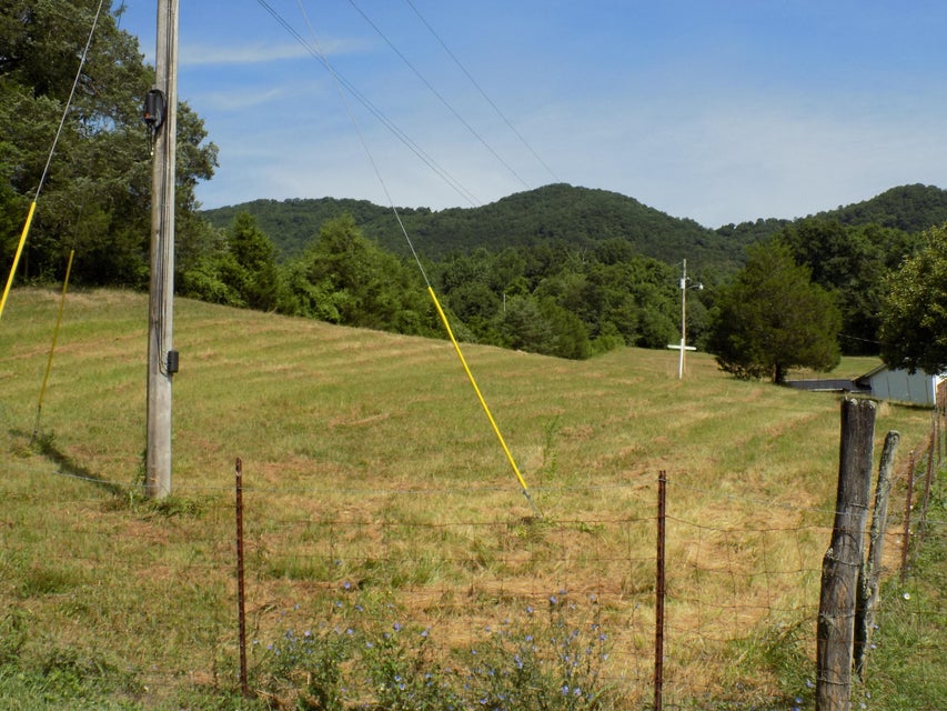 Photo #3: 220 Clifford Price Loop