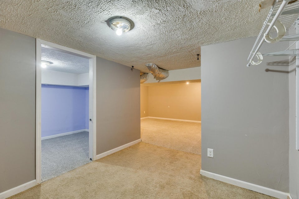 Photo #16: 914 Nave Street