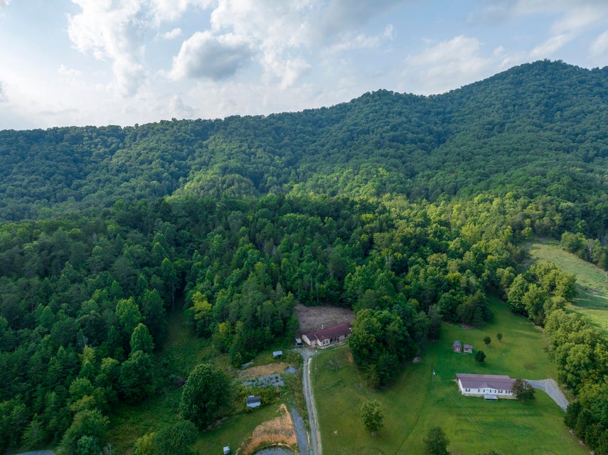 Photo #35: 2139 Beech Creek Road