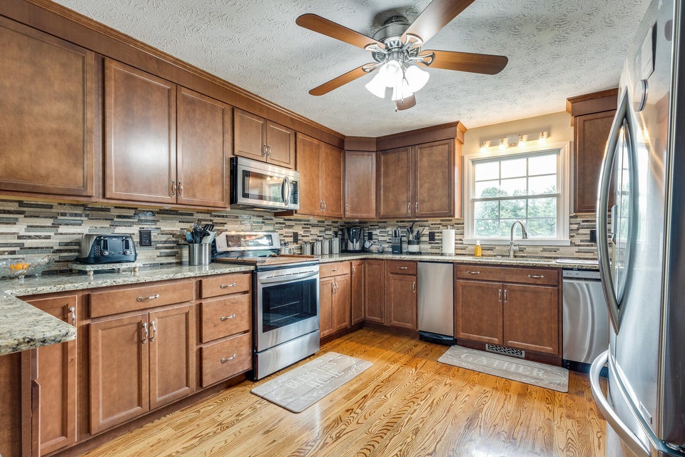 Photo #13: 631 Chadwell Road