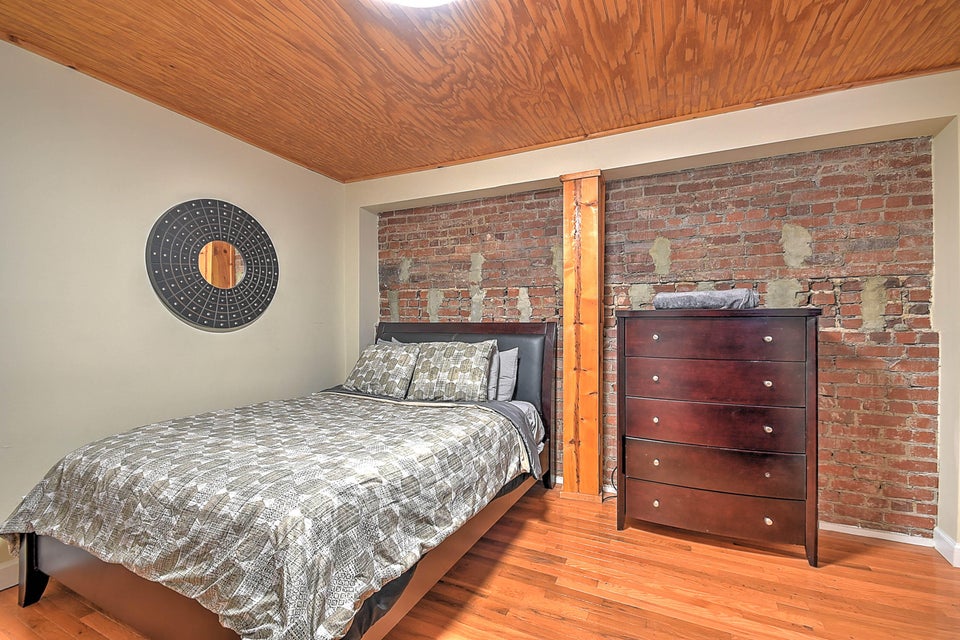 Photo #19: 308 Sullivan Street