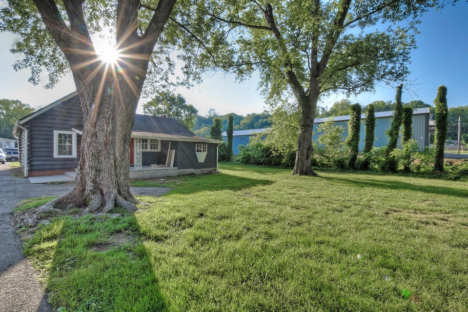 Photo #28: 1613 Woodside Drive