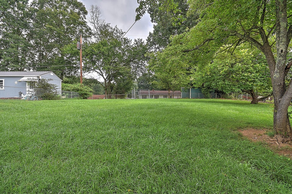 Photo #31: 413 Dogwood Street