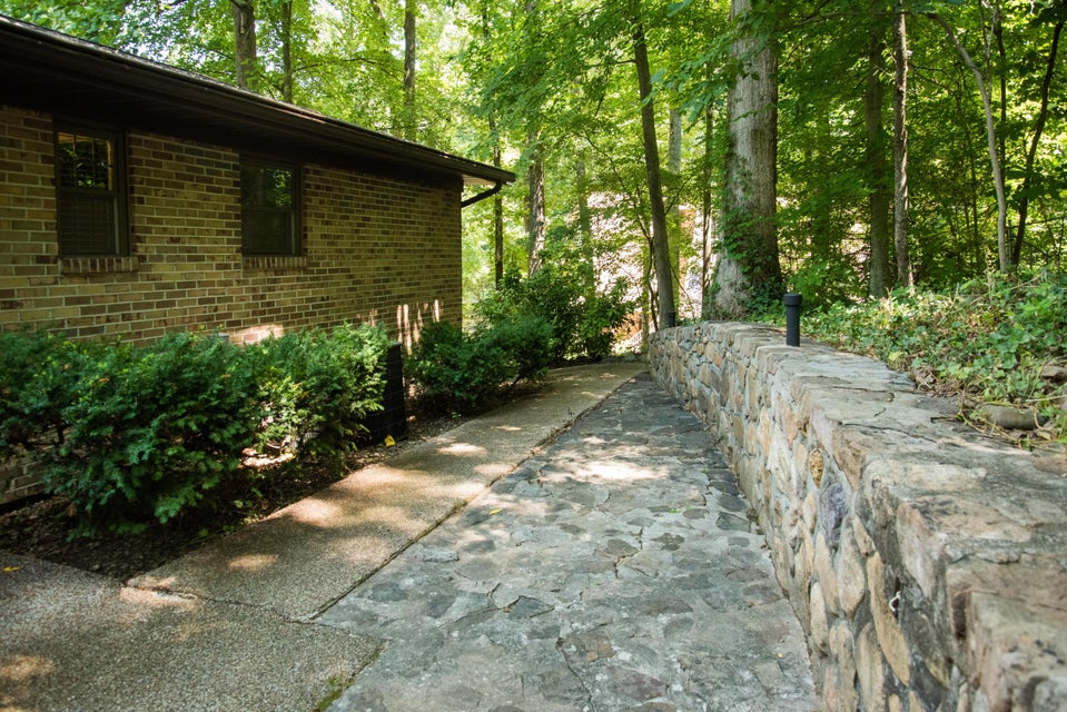 Photo #19: 1237 Tanglewood Drive