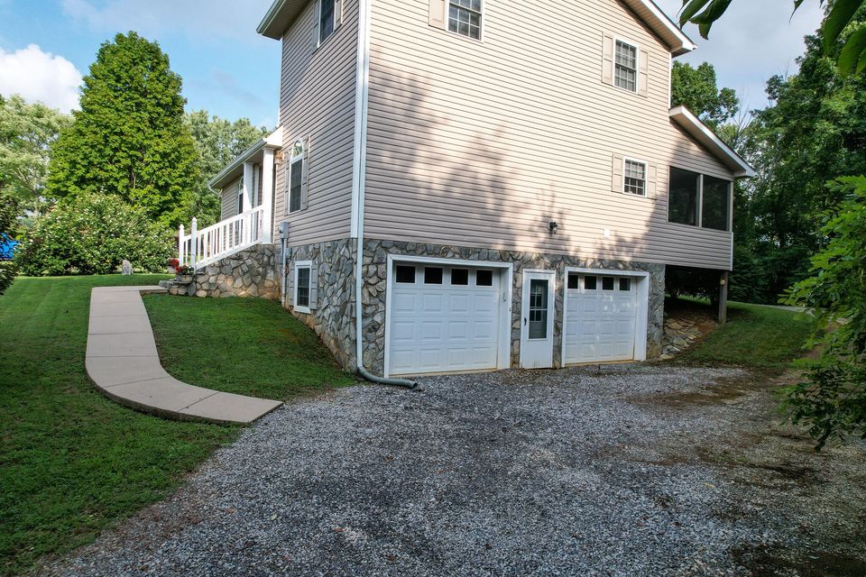 Photo #4: 295 Cove Creek Road