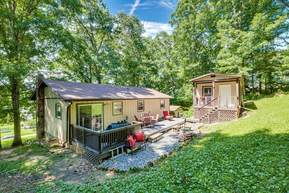 Photo #43: 110 Webb Court