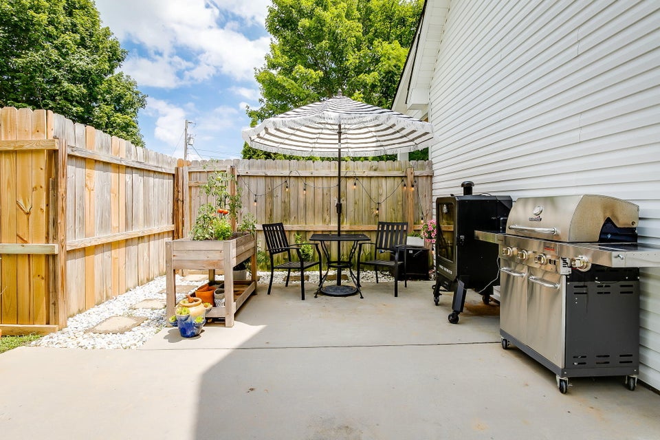 Photo #33: 103 Springview Drive
