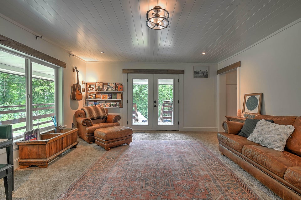 Photo #17: 437 Bluff Road