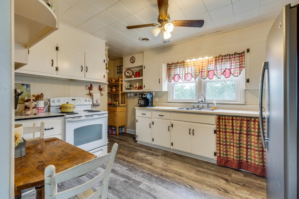 Photo #8: 326 Juniper Street