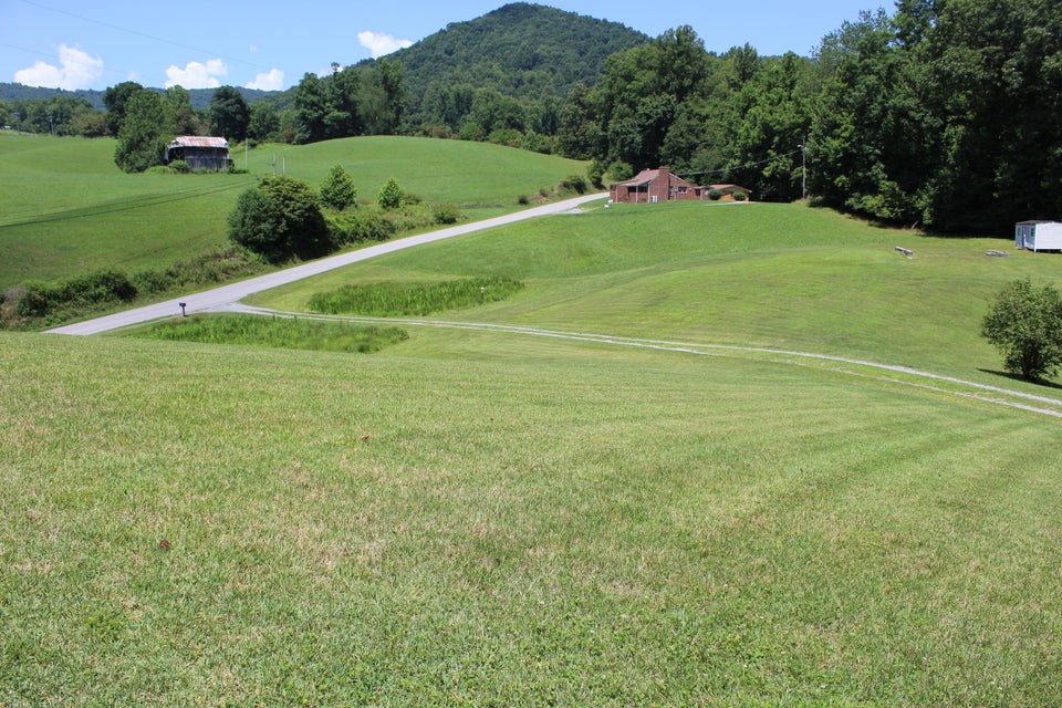 Photo #61: 3216 Dry Creek Road