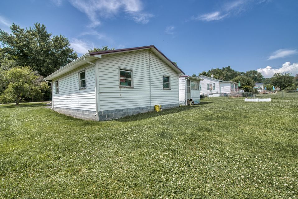 Photo #4: 315 Crescent Drive