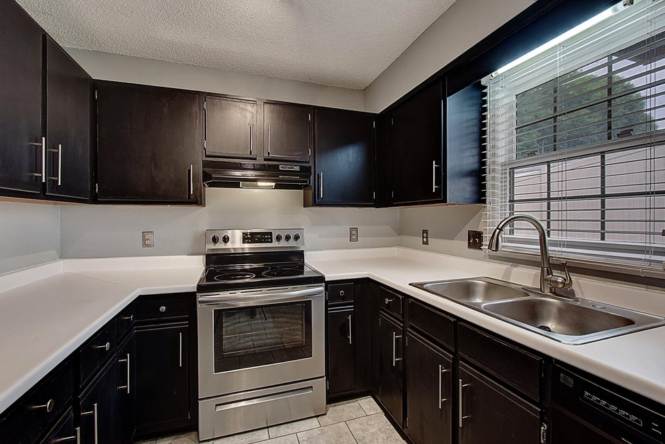 Photo #14: 108 Phoenix Court