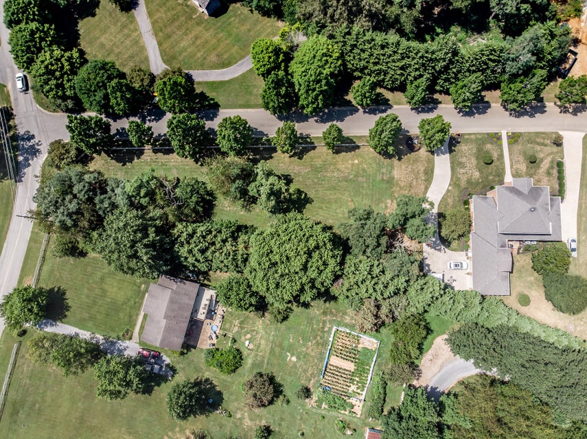 Photo #37: 104 Lexington Court