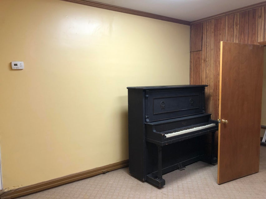 Photo #7: 179 West Jackson Street