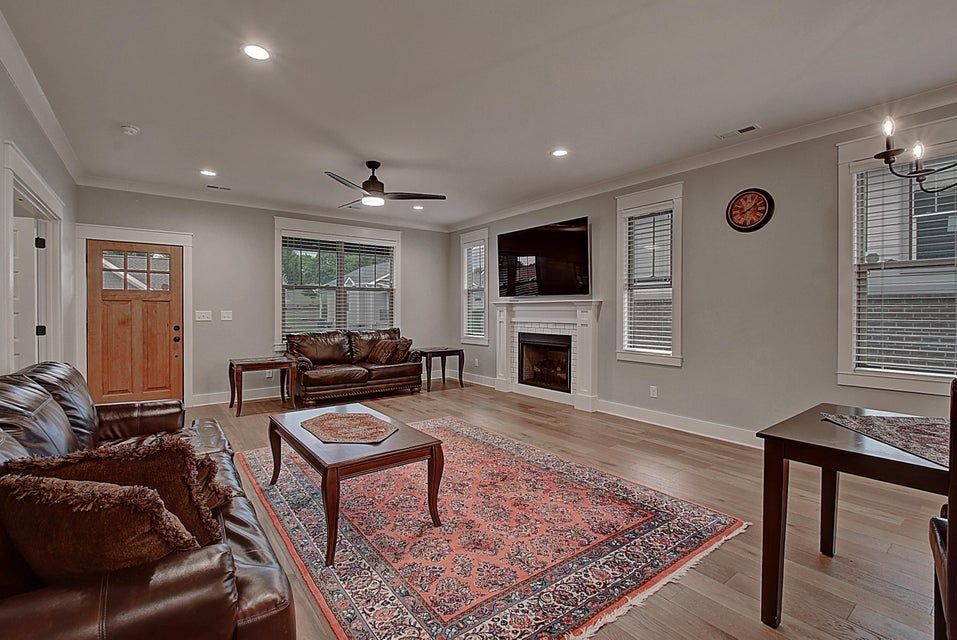 Photo #8: 309 Princeton Gardens Drive