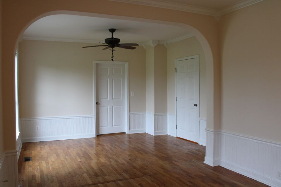 Photo #10: 228 Market St