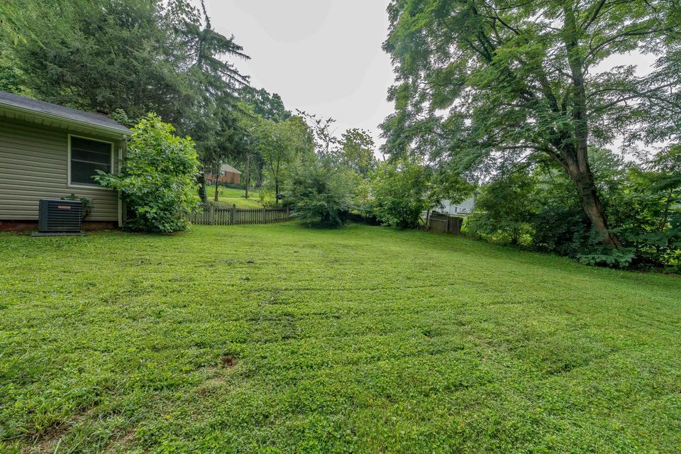 Photo #35: 1207 Woodmont Drive