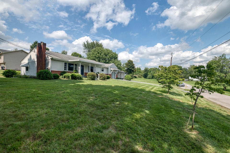Photo #3: 301 Laredo Drive