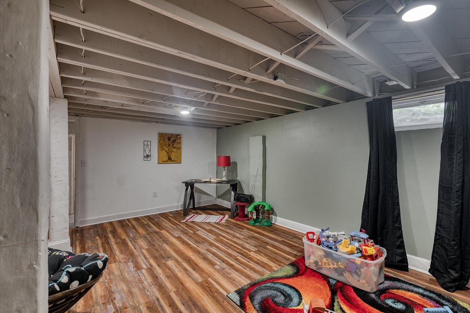 Photo #34: 301 Laredo Drive
