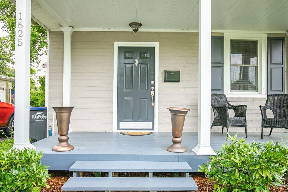 Photo #6: 1625 Carolina Avenue