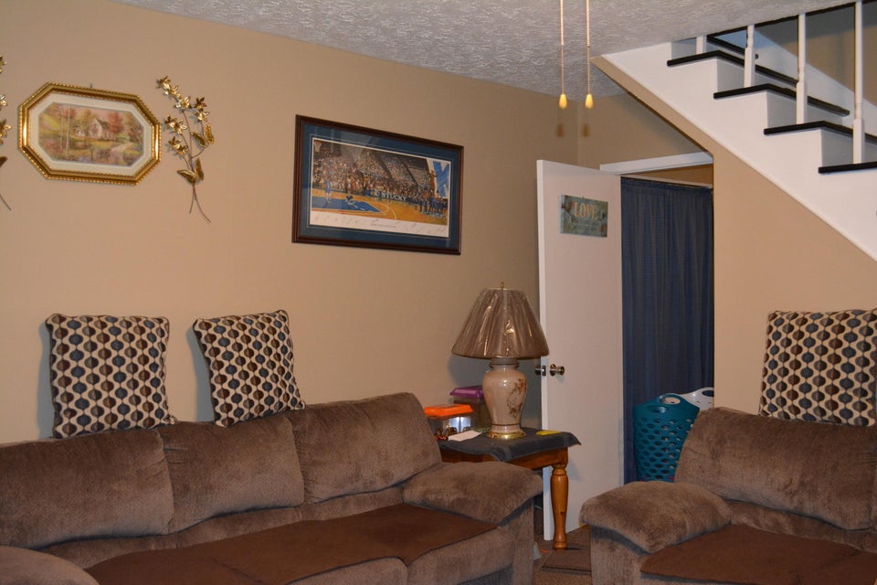 Photo #11: 126 Main Boulevard