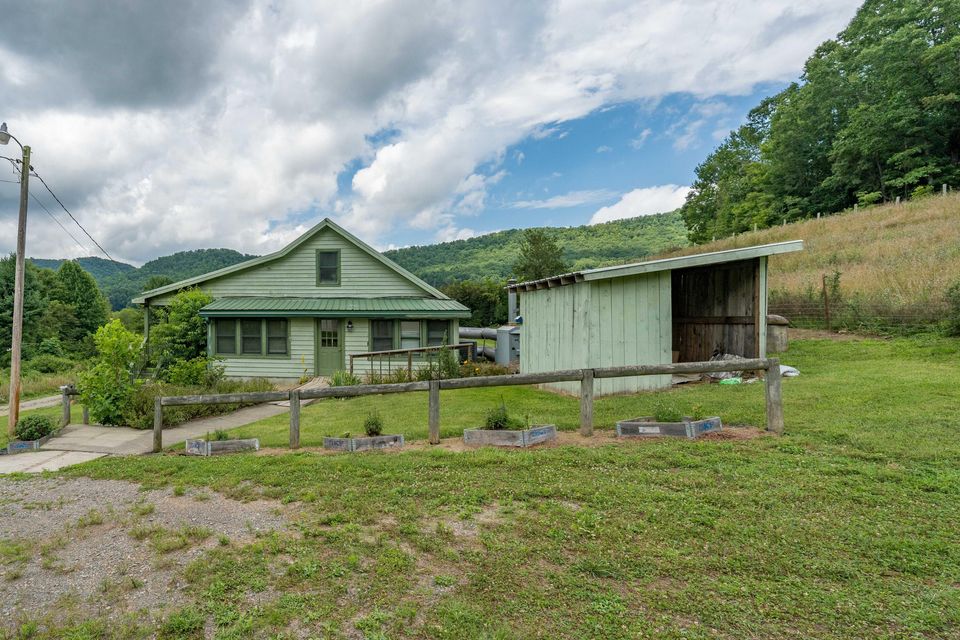 Photo #31: 279 & 222 J Bunton Road