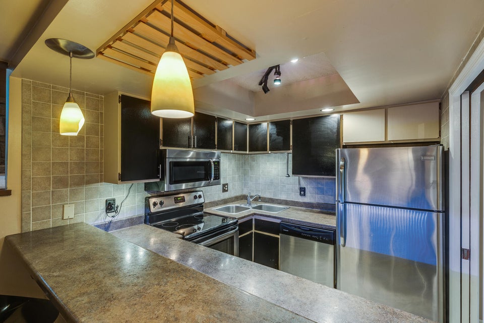 Photo #6: 115 Beechnut Street