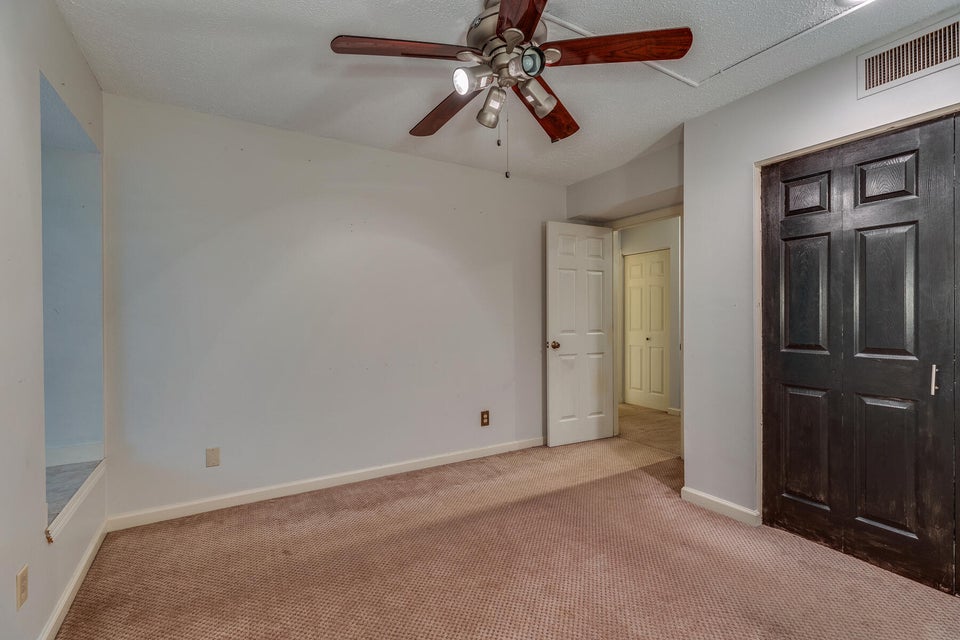 Photo #18: 115 Beechnut Street