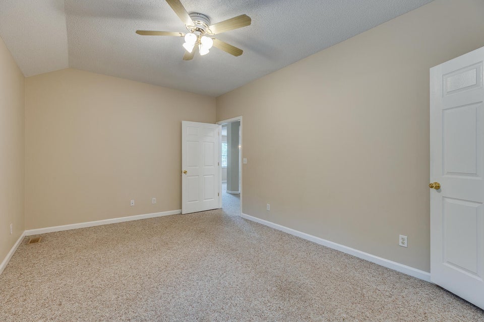 Photo #20: 3529 Thornton Drive