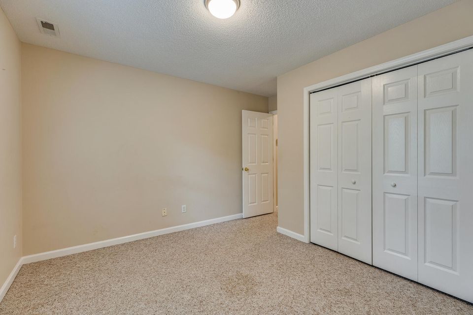 Photo #30: 3529 Thornton Drive