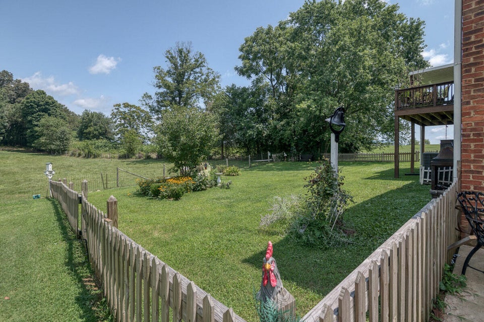 Photo #10: 585 Meadowbrook Road