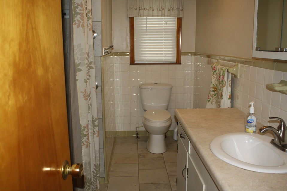 Photo #26: 105 Lena St.