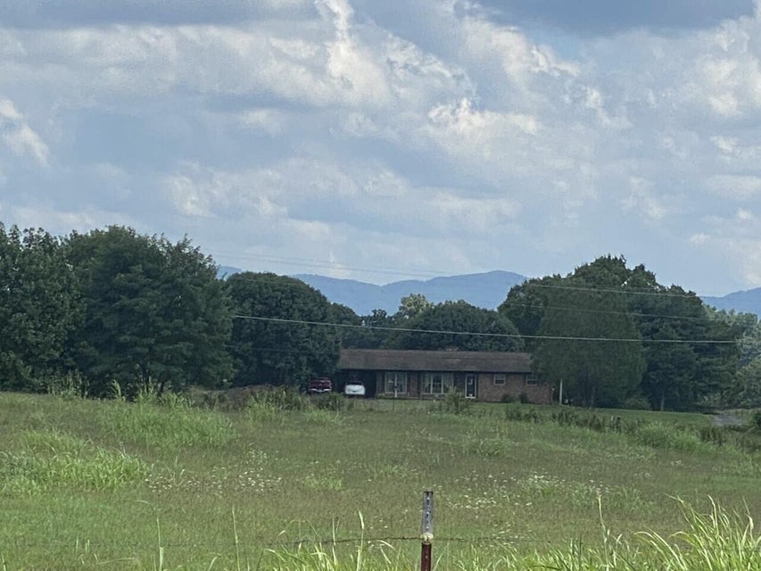 Photo #29: 640 Pates Hill Road