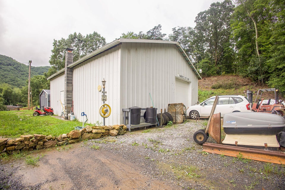 Photo #5: 310 Pickle Hollow Road