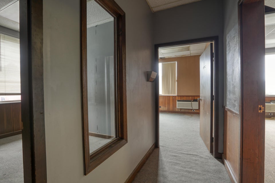 Photo #26: 530 W Main Street