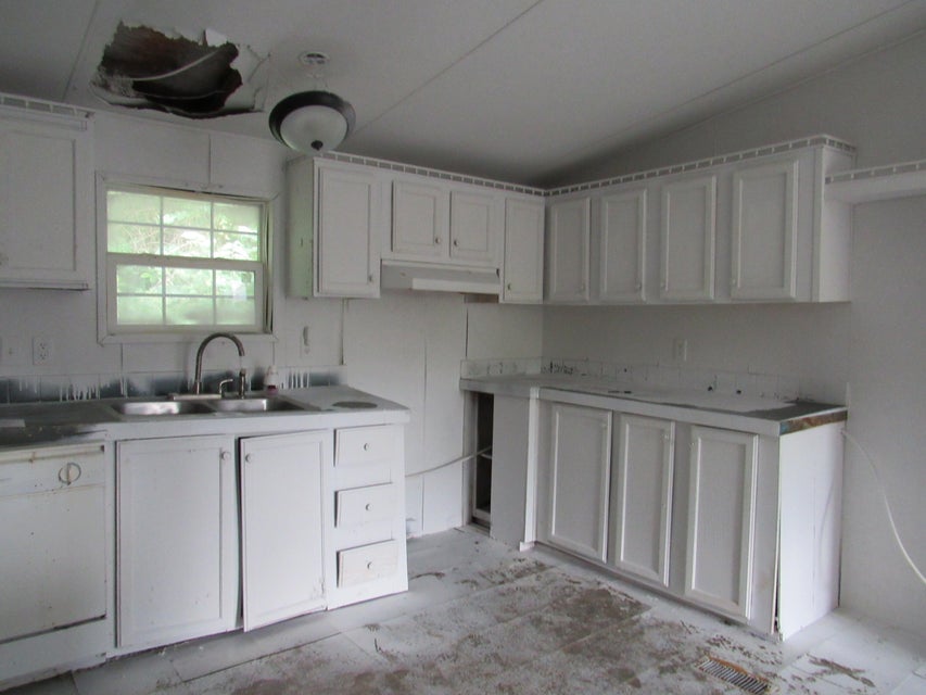 Photo #17: 1254 Big Moccasin Road