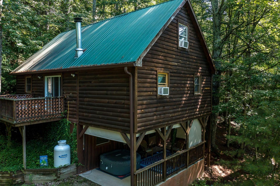 Photo #3: 115 Pioneer Ridge Lane