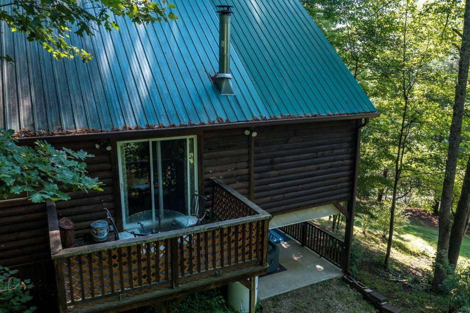 Photo #5: 115 Pioneer Ridge Lane