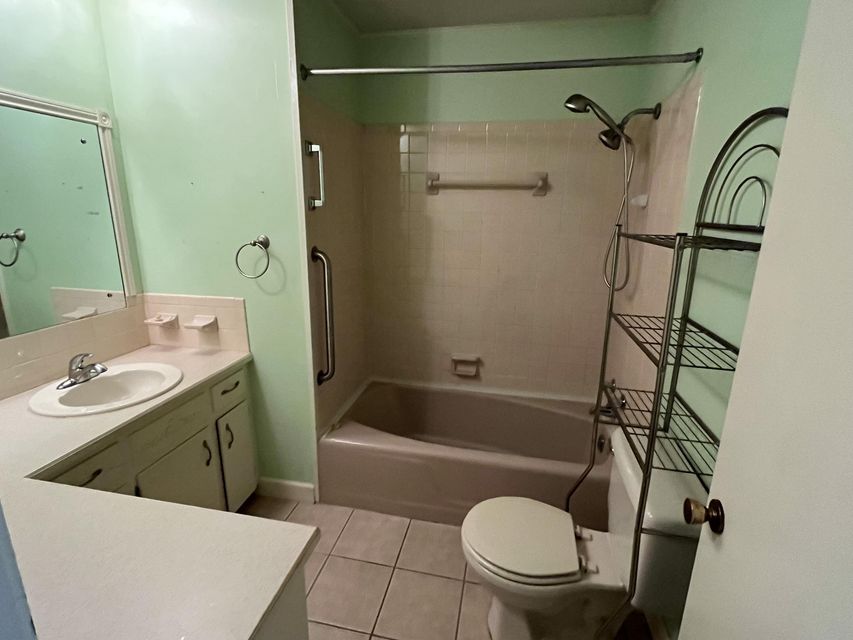 Photo #26: 4503 Grace Drive