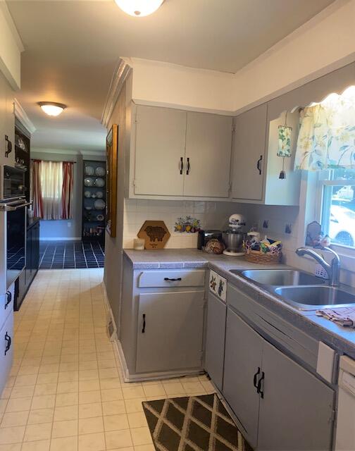 Photo #5: 183 Edgemont Terrace