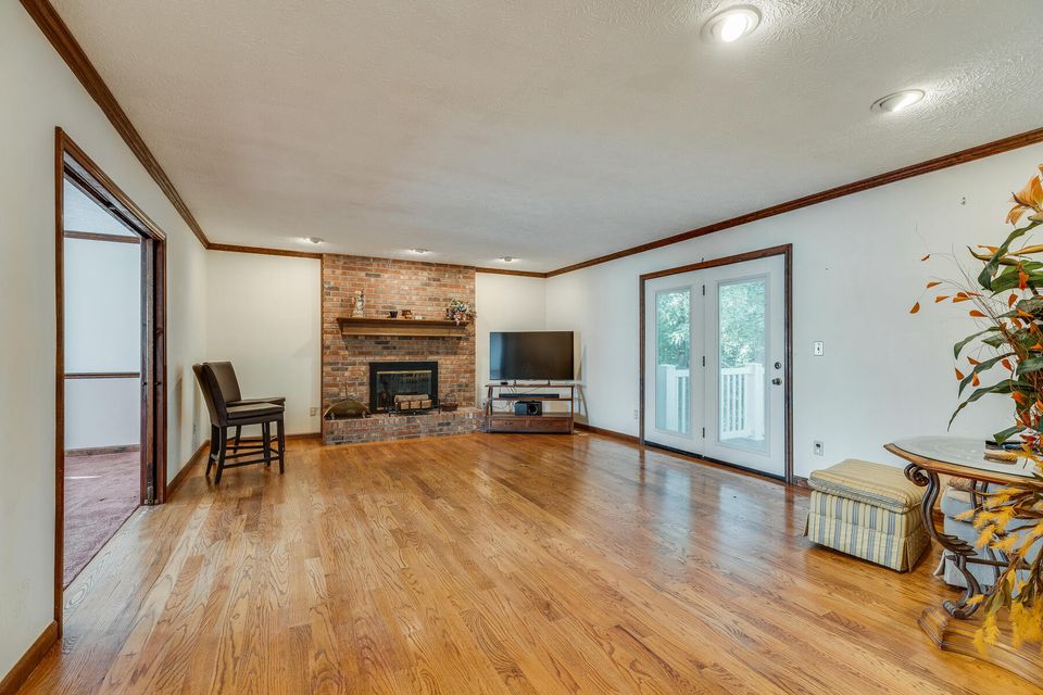 Photo #13: 202 Deer Ridge Court