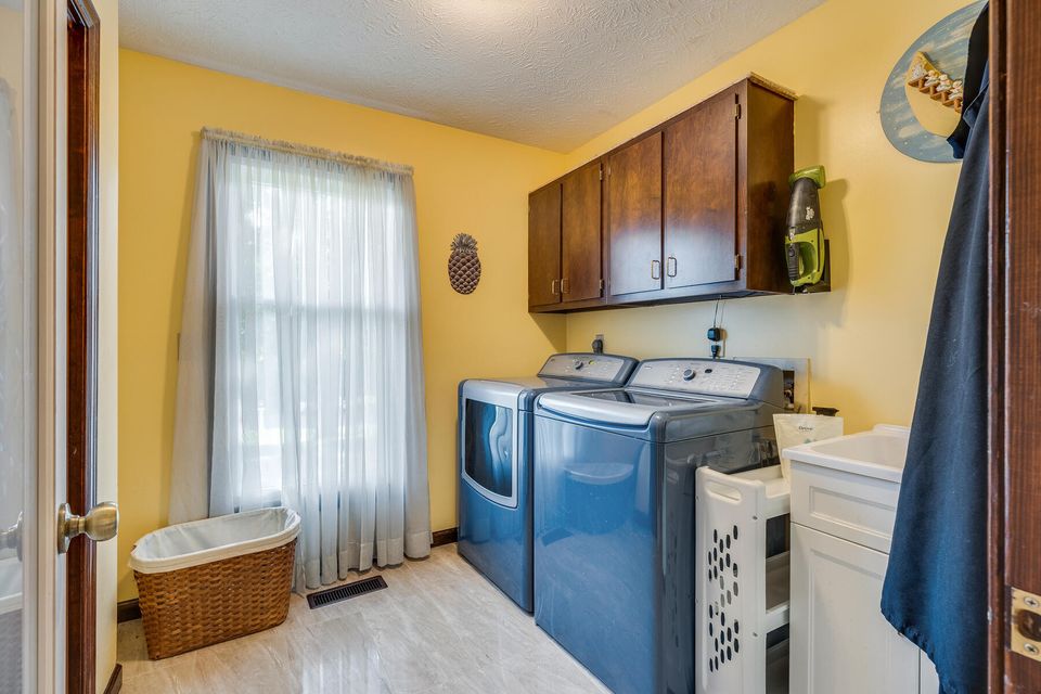 Photo #46: 202 Deer Ridge Court