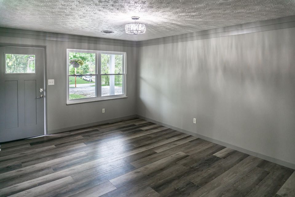 Photo #8: 446 Britton Avenue