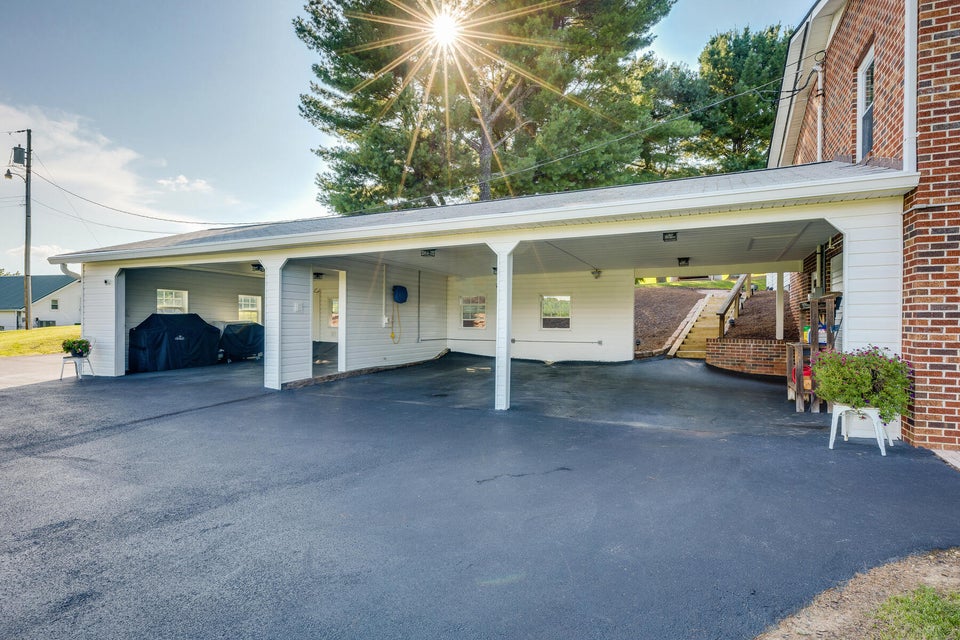 Photo #6: 358 Oakwood Road