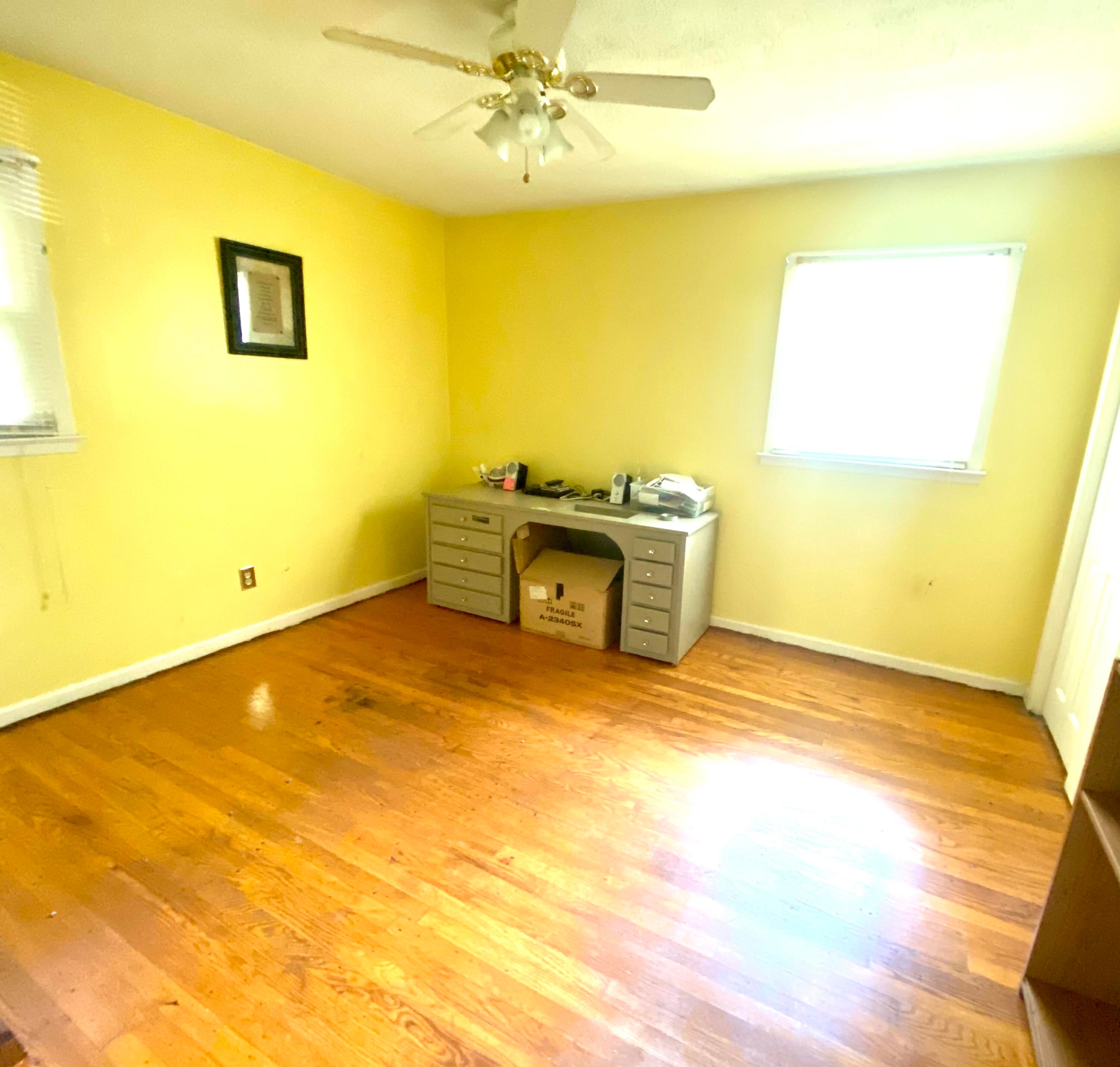 Photo #15: 502a Woodhaven Drive