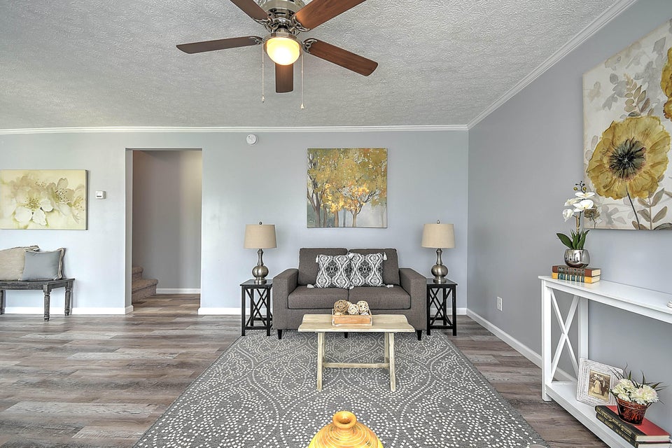 Photo #10: 1833 Fort Robinson Drive