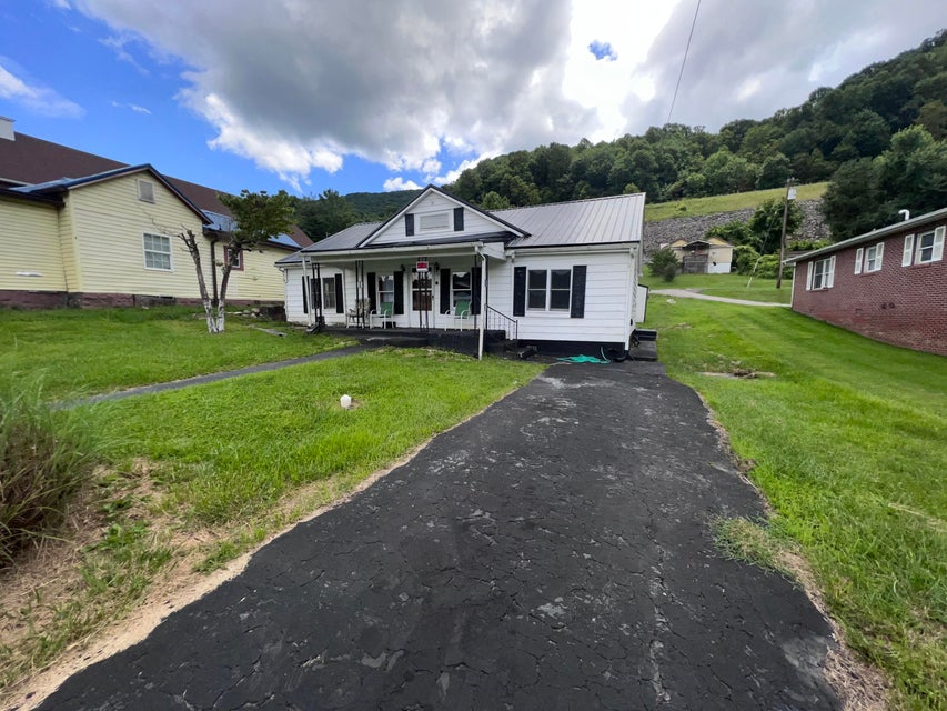 Photo #4: 713 Kentucky Avenue Avenue