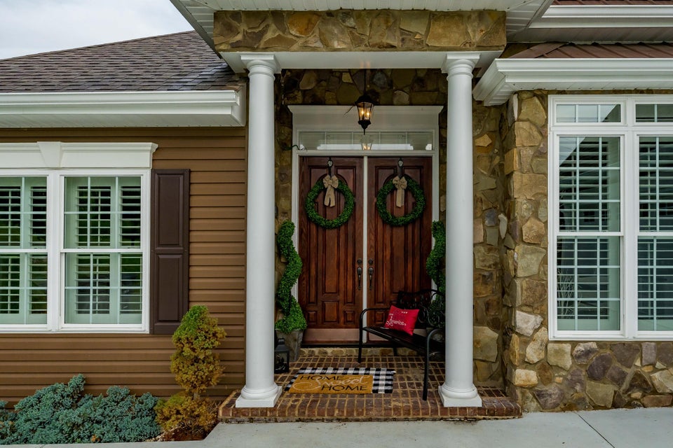 Photo #4: 1124 Martingale Square