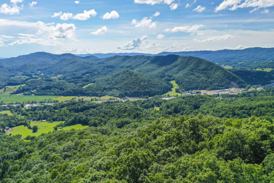 Photo #8: 00 Iroquois Road